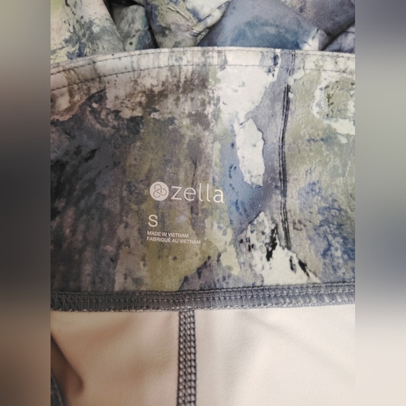 2for$25 Zella Women's Blue Patterned Leggings Size Small! - Picture 4 of 6